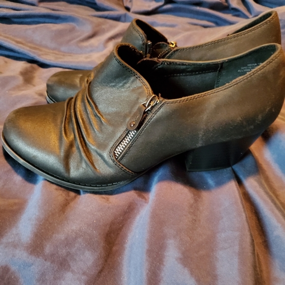 Women's booties